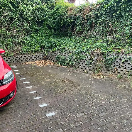 Sonnige Mit Balkon Und Gute Lage *