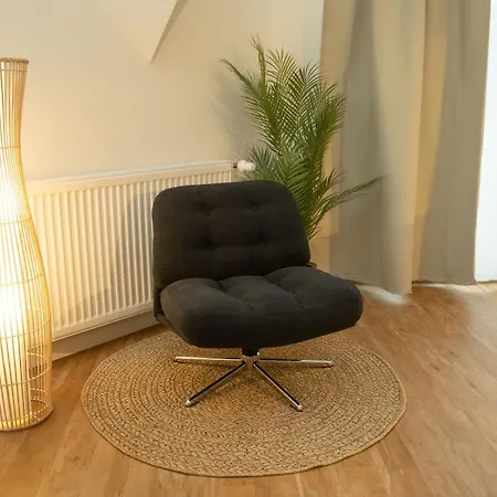 Sonnige Mit Balkon Und Gute Lage