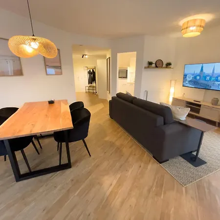 Apartament Sonnige Mit Balkon Und Gute Lage
